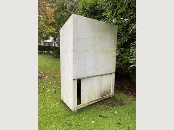 Image 1 of 3