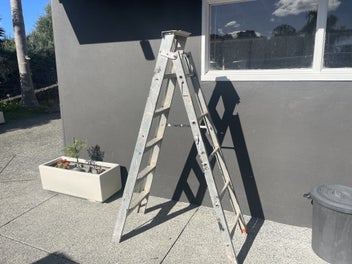 Image 1 of 3