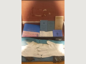 Image 1 of 4