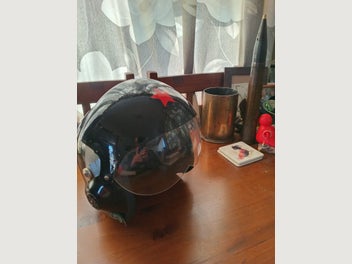 Image 1 of 7