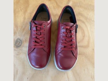 Image 1 of 6