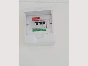 Image 1 of 7