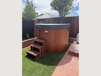 Image 1 of 1