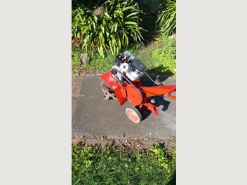 Image 1 of 4