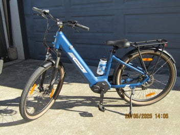 Image 1 of 6