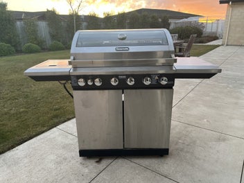 Image 1 of 6