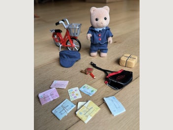 Image 1 of 4