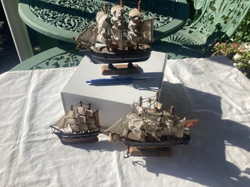 Image 1 of 7