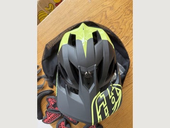 Image 1 of 6