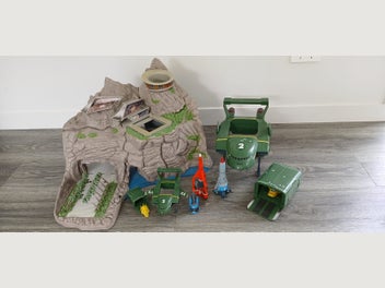 Image 1 of 4