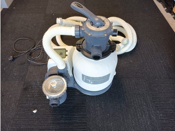 Image 1 of 7