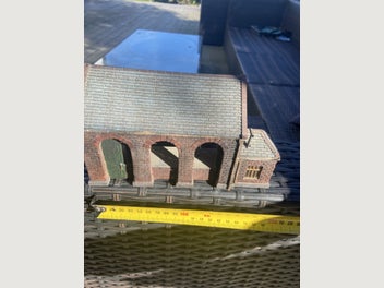 Image 1 of 6