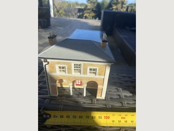 Image 1 of 7