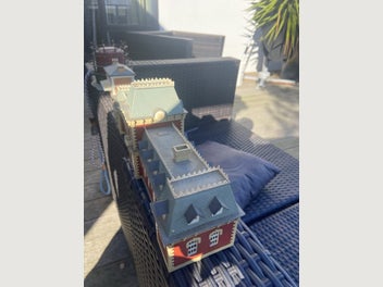 Image 1 of 8