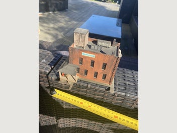 Image 1 of 6