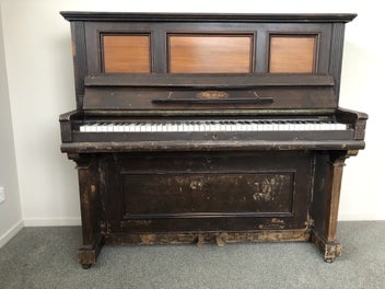 Image 1 of 4