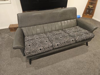 Image 1 of 6