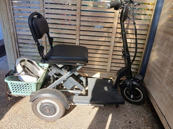 Image 1 of 4