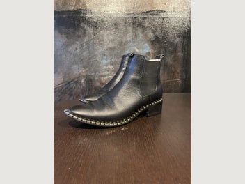 Image 1 of 4