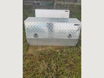 Image 1 of 7