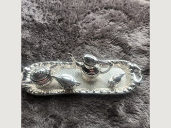 Image 1 of 7