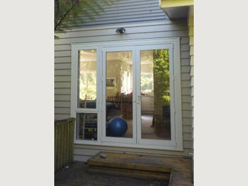Image 1 of 7