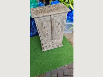 Image 1 of 7