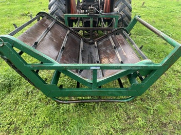 Image 1 of 6
