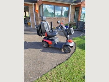 Image 1 of 8