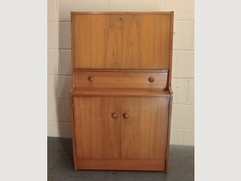 Image 1 of 8