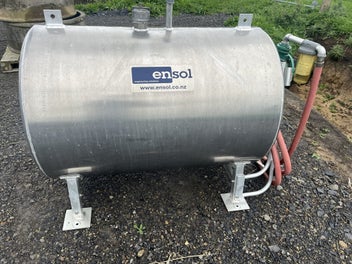 Image 1 of 7