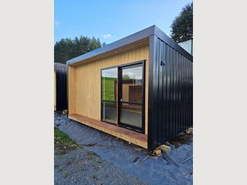Image 1 of 20