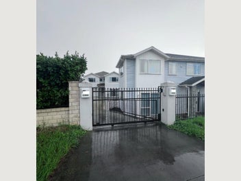 Image 1 of 18