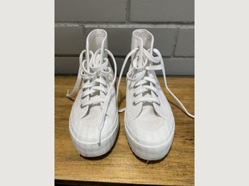 Image 1 of 6