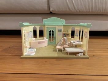 Image 1 of 4