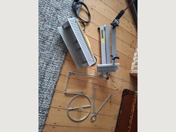 Image 1 of 7