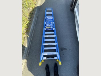 Image 1 of 7