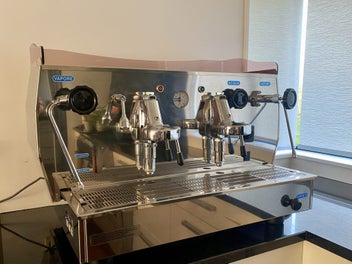Image 1 of 6