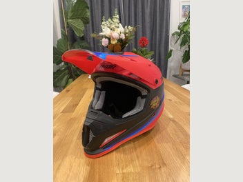 Image 1 of 6