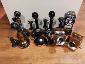 Image 1 of 4