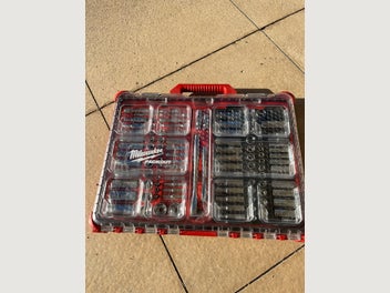 Image 1 of 1