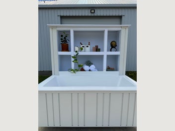 Image 1 of 6