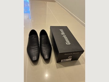 Image 1 of 5
