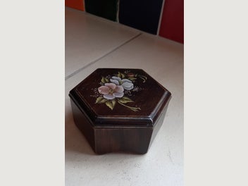 Image 1 of 4