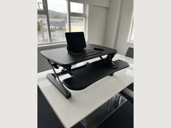 Image 1 of 7