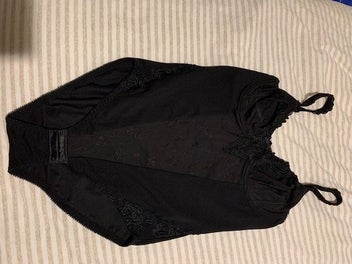 Image 1 of 7