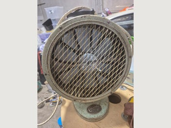 Image 1 of 7