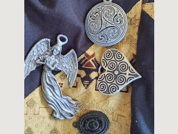 Image 1 of 5