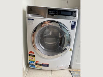 Image 1 of 5