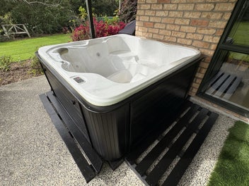 Image 1 of 8